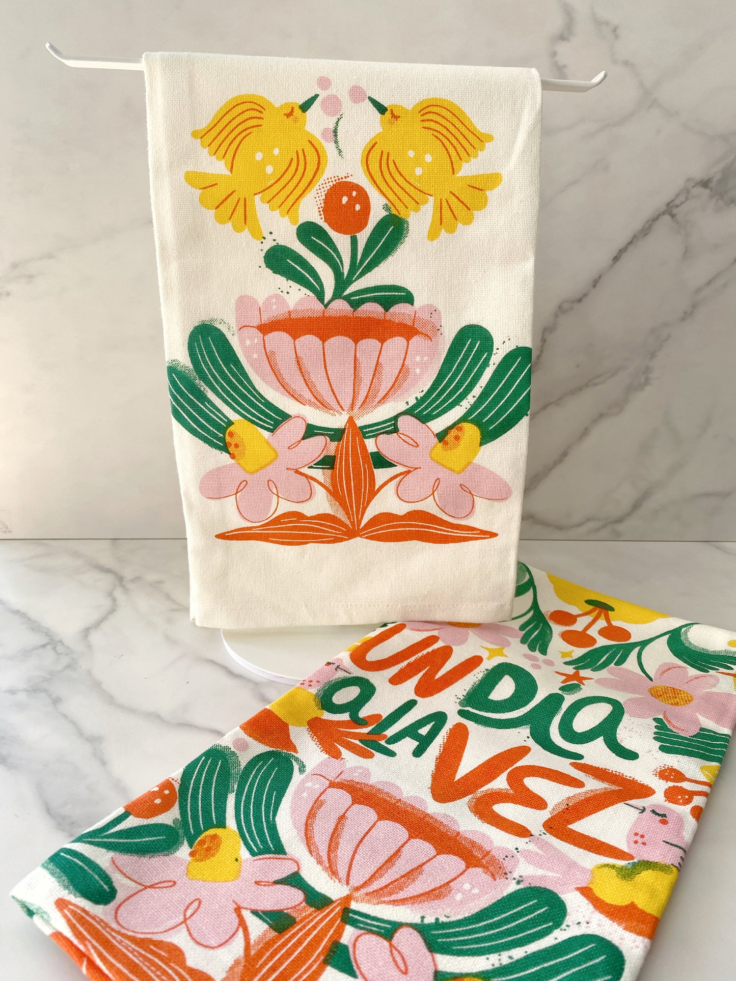 Un Dia A La Vez Tea Towels | One Day At A Time Tea Towels in Spanish